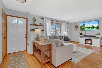 57 Roosevelt Drive, Bethpage, NY 11714 - Photo 2