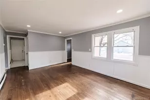 345 Elmore St, Central Islip, NY 11722 - Photo 4