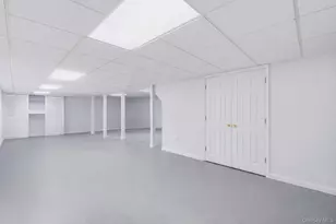 39 Foreston Cir, Manorville, NY 11949 - Photo 36