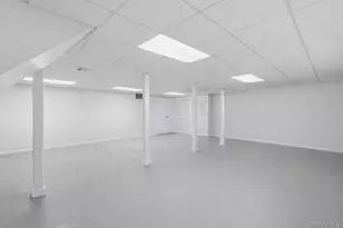 39 Foreston Cir, Manorville, NY 11949 - Photo 34