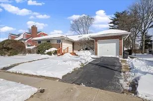 345 Concord Ave, East Meadow, NY 11554 - Photo 28