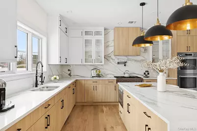 39 Forest Lane, Westbury, NY 11590 - Photo 10