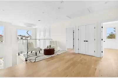39 Forest Lane, Westbury, NY 11590 - Photo 24