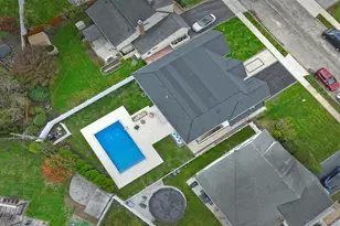 39 Forest Ln, Westbury, NY 11590 - Photo 40