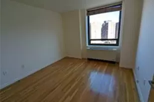 116-24 Grosvenor Ln, Kew Gardens, NY 11418 - Photo 4