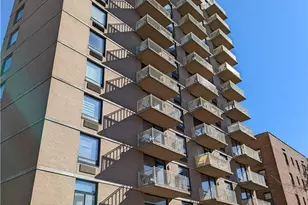 116-24 Grosvenor Ln, Kew Gardens, NY 11418 - Photo 2