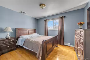 6 Marietta Dr, Westbury, NY 11590 - Photo 16