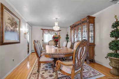 6 Marietta Drive, Westbury, NY 11590 - Photo 8