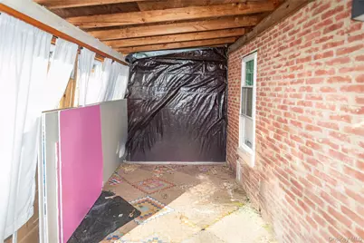 111 N Pierpont Avenue, Newburgh, NY 12550 - Photo 30