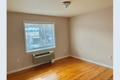 160 Chatterton Avenue #1A, White Plains, NY 10606 - Photo 6