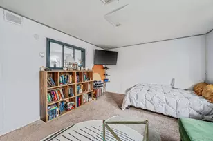 18 Roslyn Ct, Patchogue, NY 11772 - Photo 12