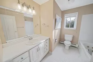 8 Linden St, Selden, NY 11784 - Photo 26