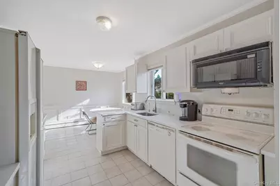 8 Linden Street, Selden, NY 11784 - Photo 8