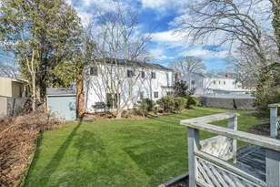 8 Linden St, Selden, NY 11784 - Photo 36