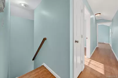 636 Throggs Neck Expressway, Bronx, NY 10465 - Photo 18