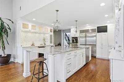 61 Bayview Avenue, Massapequa, NY 11758 - Photo 20