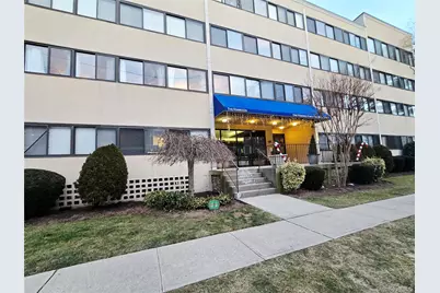 142 Main Street #3D, Mineola, NY 11501 - Photo 1