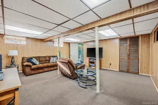 14 Harp Ln, Sayville, NY 11782 - Photo 32