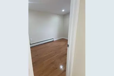 10481 165th Street, Jamaica, NY 11433 - Photo 22