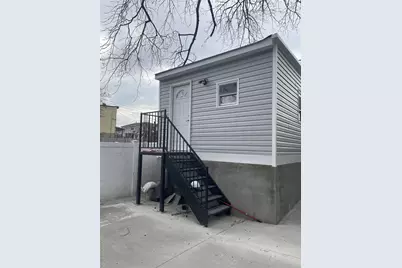 10481 165th Street, Jamaica, NY 11433 - Photo 4