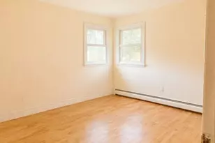 9 Ivy St, Farmingdale, NY 11735 - Photo 4