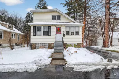 5 Miller Place, Poughkeepsie, NY 12601 - Photo 2