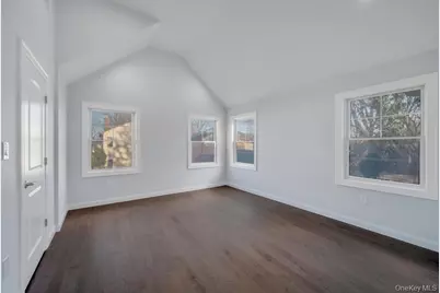 141 Emerson Avenue, Floral Park, NY 11001 - Photo 30