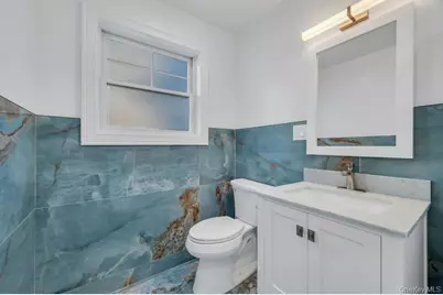 141 Emerson Avenue, Floral Park, NY 11001 - Photo 22