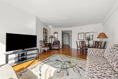 111 Cherry Valley Avenue #M11, Garden City, NY 11530 - Photo 6