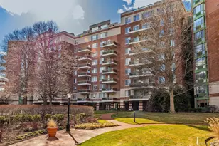 111 Cherry Valley Ave, Garden City, NY 11530 - Photo 34