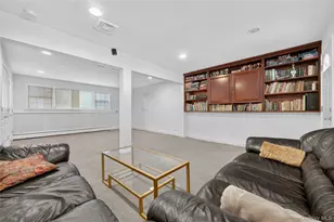 4 Lois Ln, Monsey, NY 10952 - Photo 20