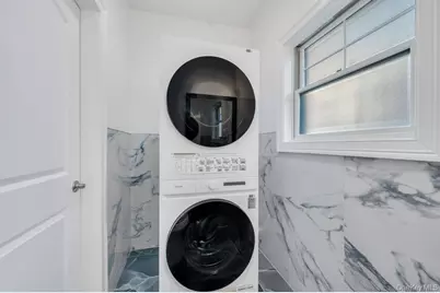 143 Emerson Avenue, Floral Park, NY 11001 - Photo 18