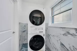 143 Emerson Ave, Floral Park, NY 11001 - Photo 18