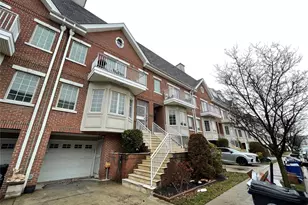 350 Soundview Ln, College Point, NY 11356 - Photo 2