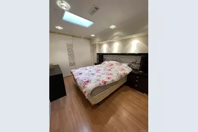 350 Soundview Lane, College Point, NY 11356 - Photo 6