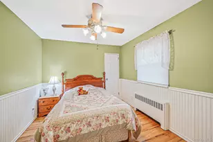 263 Keswick Dr, East Islip, NY 11730 - Photo 20