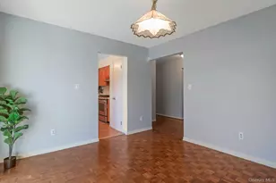 102 Yorkshire Dr, Suffern, NY 10901 - Photo 6