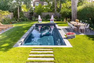 172 5th St, Greenport, NY 11944 - Photo 2