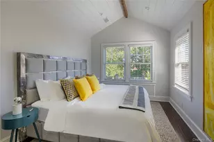 172 5th St, Greenport, NY 11944 - Photo 16