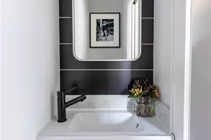 172 5th St, Greenport, NY 11944 - Photo 14