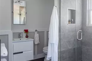 172 5th St, Greenport, NY 11944 - Photo 24