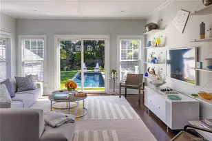 172 5th St, Greenport, NY 11944 - Photo 10