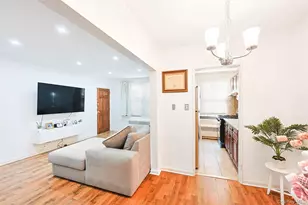 70-07 Park Dr E, Kew Gardens, NY 11367 - Photo 14