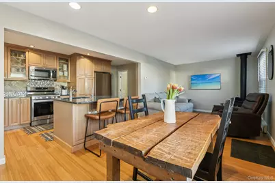 60 Green Avenue, Patchogue, NY 11772 - Photo 10