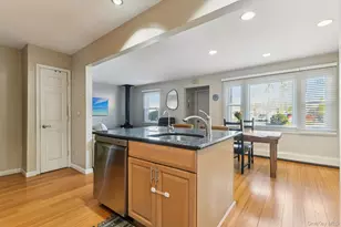 60 Green Ave, Patchogue, NY 11772 - Photo 14