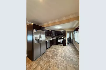 57 Laurel Road, Lindenhurst, NY 11757 - Photo 10