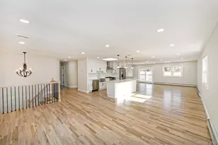 230 Town Line Rd, Commack, NY 11725 - Photo 14