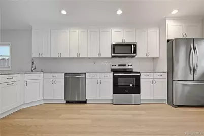 57 Cobalt Lane, Westbury, NY 11590 - Photo 10