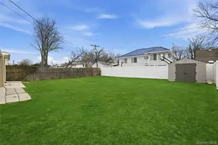 57 Cobalt Ln, Westbury, NY 11590 - Photo 26