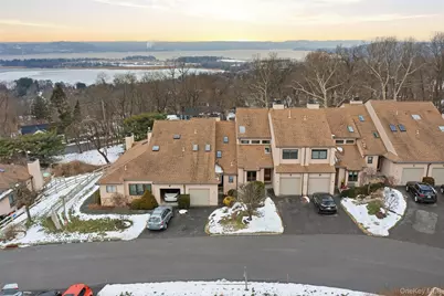 8 Hudson Watch Drive, Ossining, NY 10562 - Photo 2